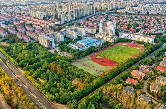 上海金苹果学校国际部