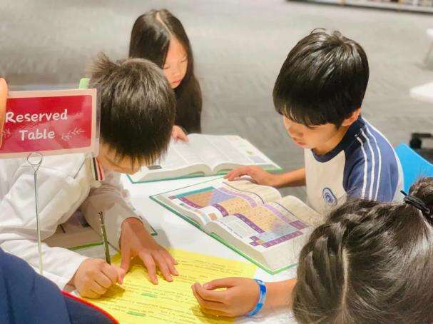 深圳贝赛思国际学校：万物无穷, 元素有序 &mdash; 图书馆趣味科学课纪实