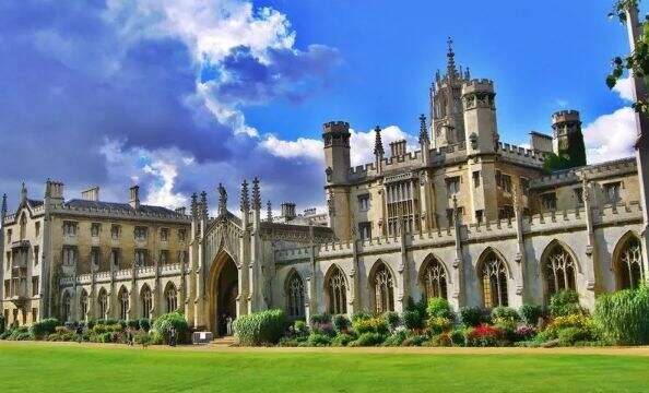 剑桥大学面试邀请来袭！祝贺成都七中国际部学子！