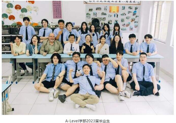 帝国理工面邀+2！中加枫华优秀学子获世界Top50名校offer占比达90%