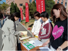 北京中学国际部举行2023级学生家长开放日活动回顾！