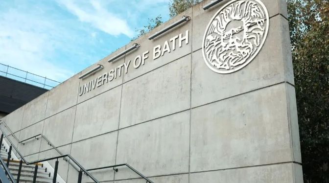 英国TOP20名校录取+2！恭喜实外国际部A-Level学子！