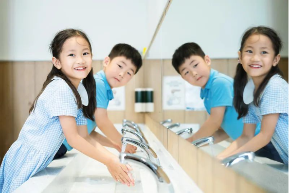 深圳哈罗公学：小狮课程激励幼儿天生的好奇心和主动性！