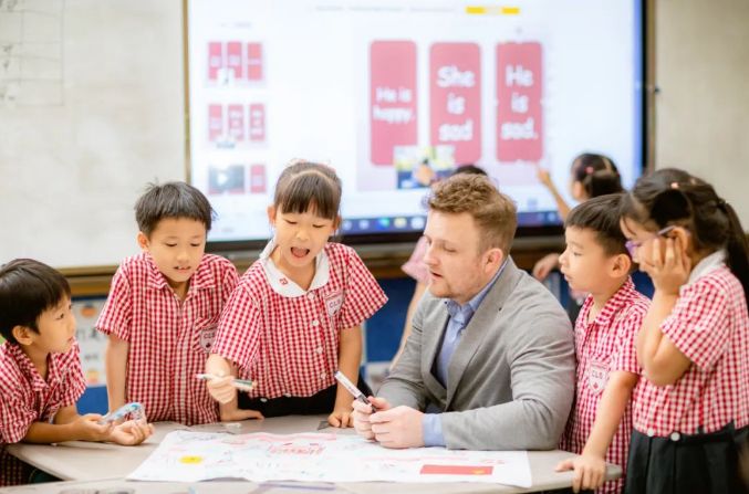 12月24日，剑桥郡加拿达外国语学校圣诞派对校园开放日！
