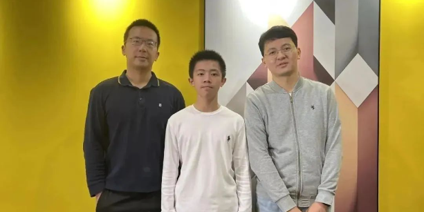 深圳中学：学子入选清华大学丘成桐数学科学领军人才培养计划！