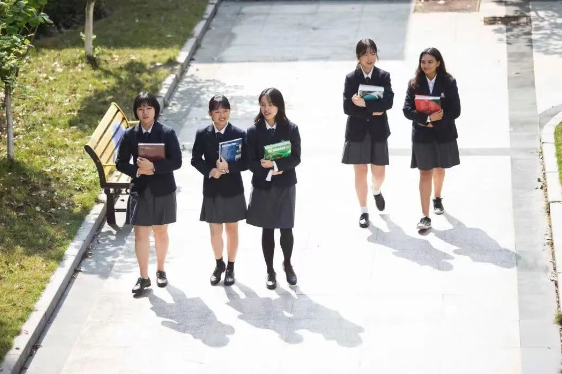 大连枫叶国际学校
