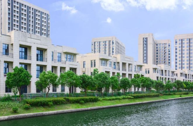 上海高藤致远创新学校