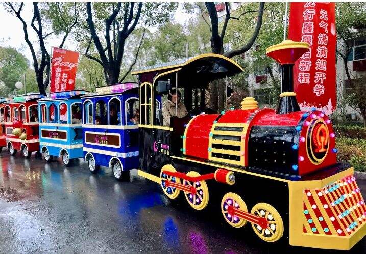 热辣滚烫新学期！快来直击苏国外不一样开学日