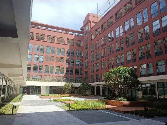 深圳南山中英文学校