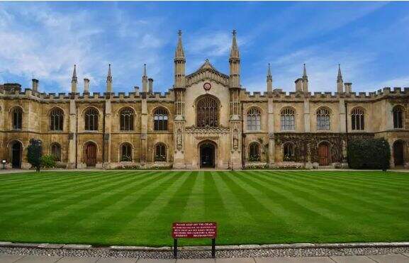 深圳博纳国际学校：登顶牛剑，满贯英国G5！