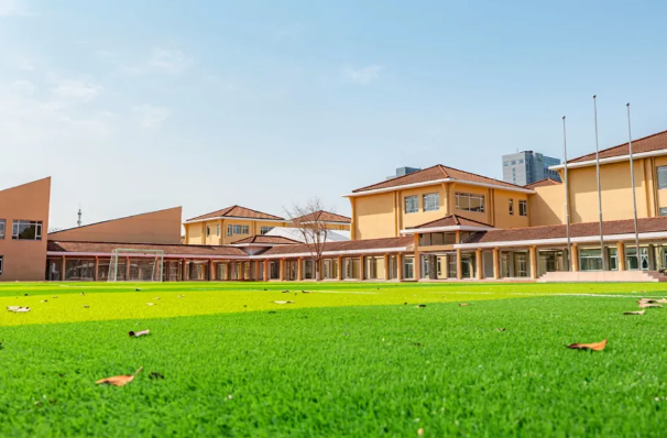 领航未来，吴子健校长启航上海新国际高中！
