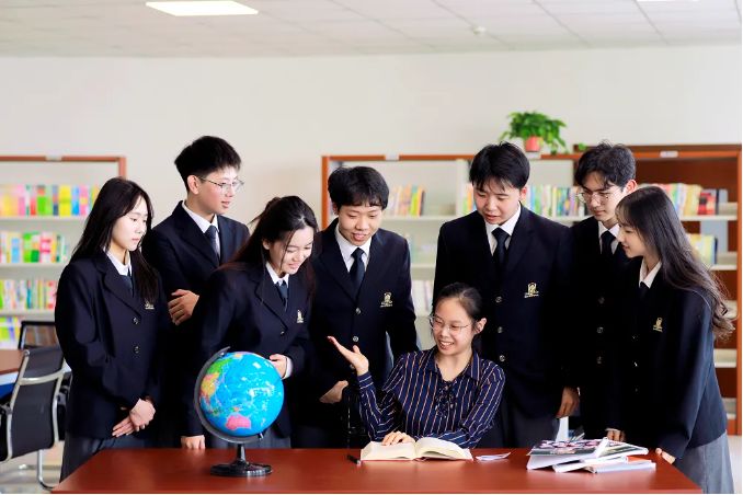 深圳市枫叶学校：新华社点赞枫叶世界学校课程