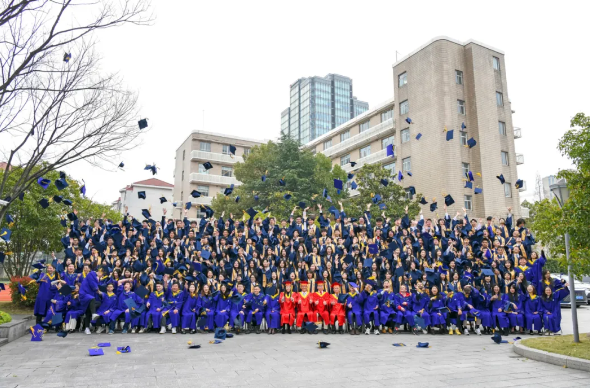 WLSA上海学校2024届优秀毕业生引领世界潮流！