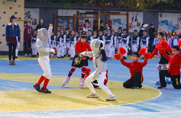青岛大学双语实验学校