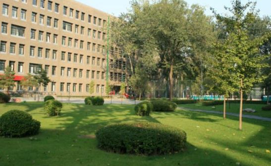 北京大学附属中学道尔顿学院