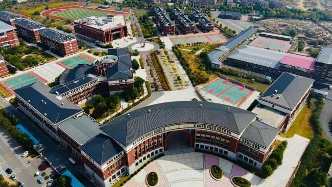 大连枫叶国际学校