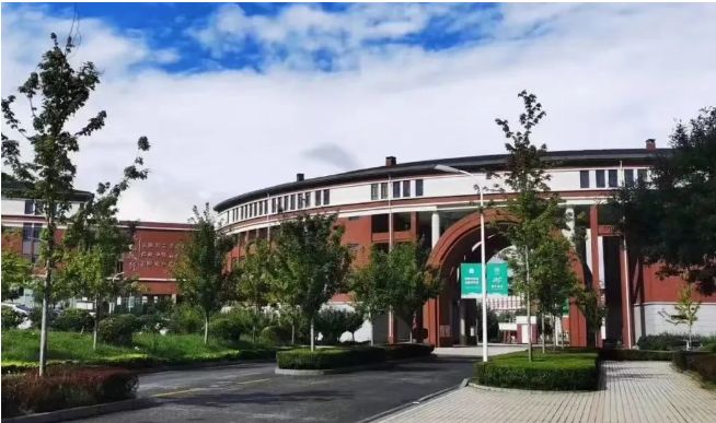 大连枫叶国际学校