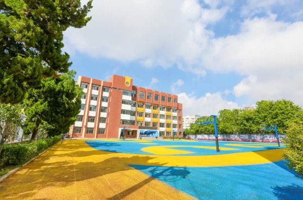 青岛大学双语实验学校