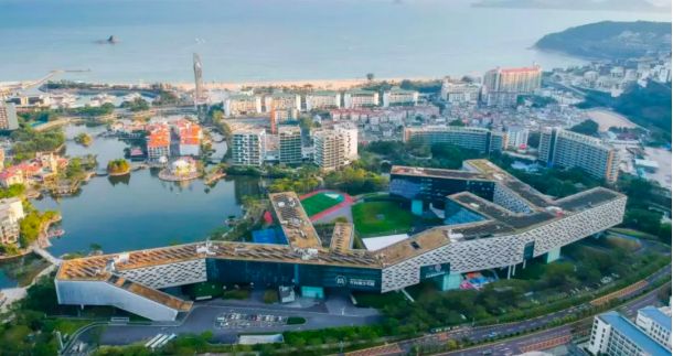 京领2024中国国际学校艺术特色十大名校：深圳市万科梅沙书院！