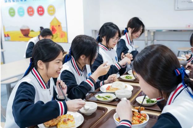 深圳市桃源居中澳实验学校24年高考复读班招生简章！