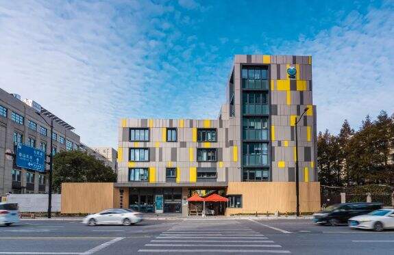 2024-25年上海耀华古北校区招生计划！一年学费多少钱？