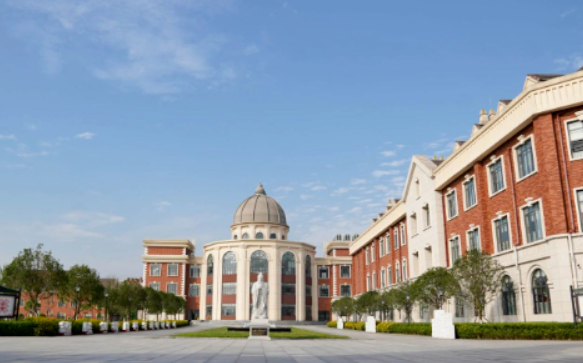 成都墨尔文学校
