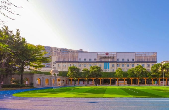 中黄港澳子弟学校：中考成绩达702分，可免笔试入学，直通奖学金面试！