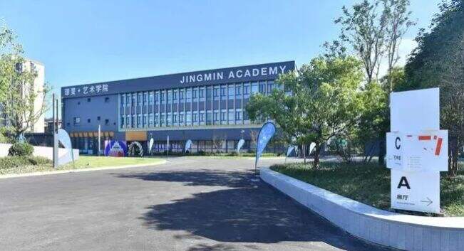 为什么选择上海赫贤学校？师资与课程双赢！