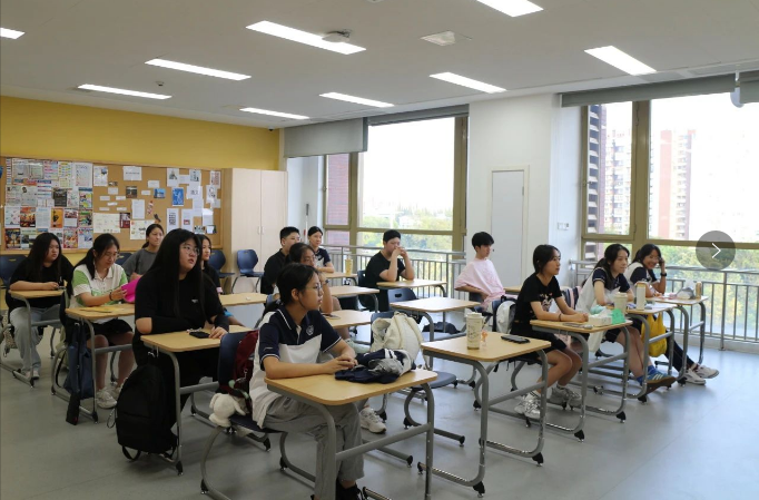 成都21世纪香港DSE课程中心开学首周回顾：同学们度过的怎么样？