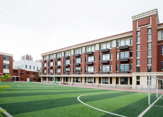 大连枫叶国际学校