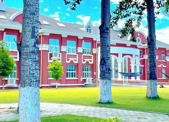北京爱迪学校