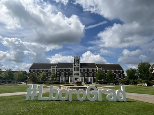 重庆枫叶国际学校：世界第一，花落重枫！