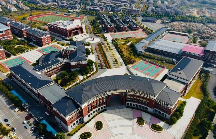 大连枫叶国际学校