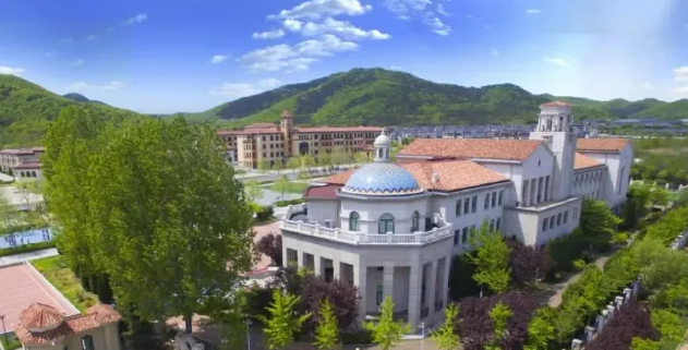 大连美国国际学校