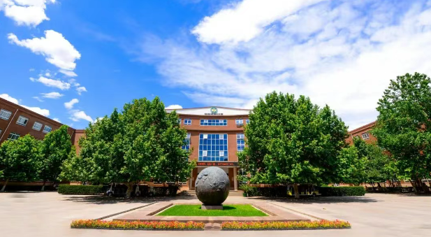 北京海淀外国语实验学校