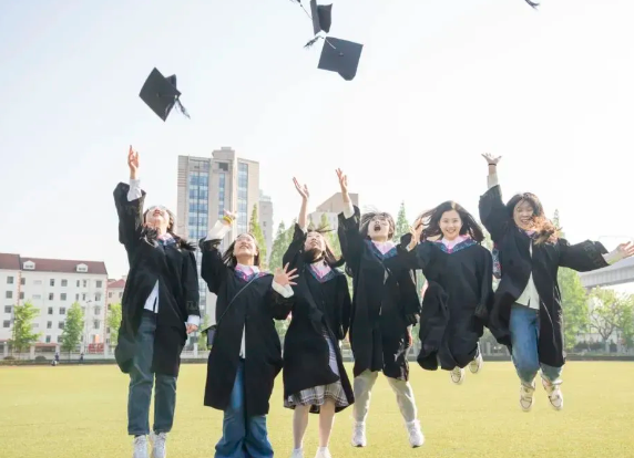 上外立泰剑桥2025届录取捷报：第九届毕业生再创辉煌！