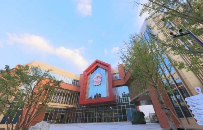 北京德闳学校