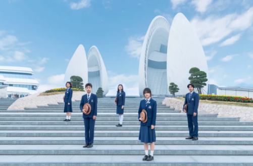 根据横琴粤澳深度合作区民生事务局《2025年秋季横琴粤澳深度合作区义务教育阶段学校招生工作实施细则》的文件精神，结合横琴粤澳深度合作区哈罗礼德学校（哈罗横琴）实际情况，拟定本公告。