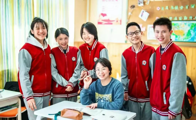 海淀区崛起实验学校