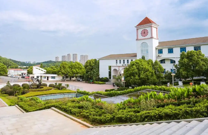 2025年秋季入學(xué)指南：長(zhǎng)沙市同升湖高級(jí)中學(xué)國(guó)際部招生！