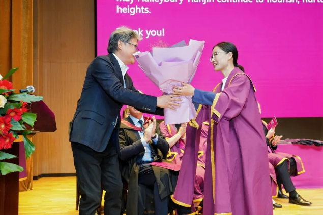 2025届天津黑利伯瑞学校学生毕业典礼！(图17)