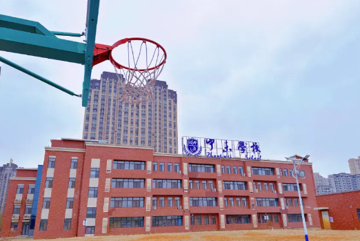 中未学校
