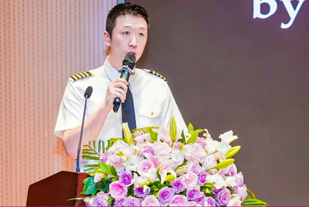黑利伯瑞2025届升学典礼：迈向未来的新起点(图9)