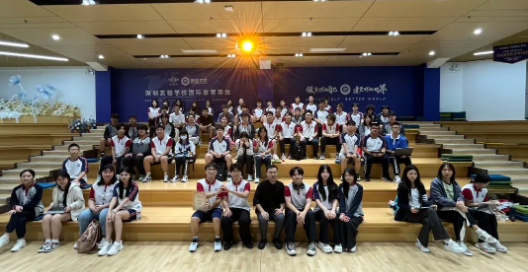 在新哲文院70+特色社团中，五星社团无疑是优秀的代名词：它们以良好的活动氛围、积极的校园影响力，为日常校园注入缤纷色彩与无穷活力；这份荣誉并非偶然，每学年学校都会从社团人数、活动出勤率、实践表现等维度综合考评，最终评选出兼具实力与口碑的星级社团。