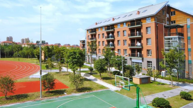 上海民办包玉刚实验学校​