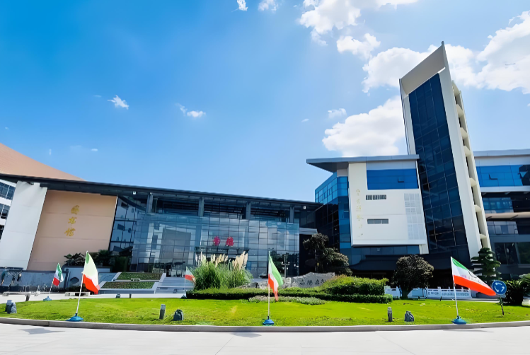 上海尚德实验学校融合部​