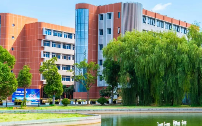 上海东光明中日国际高中